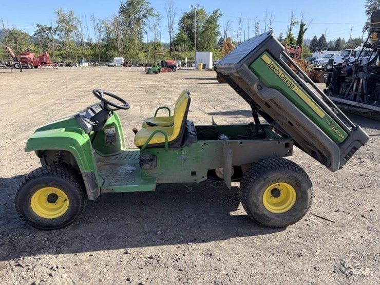 2016-john-deere-tx-4x2-image-8