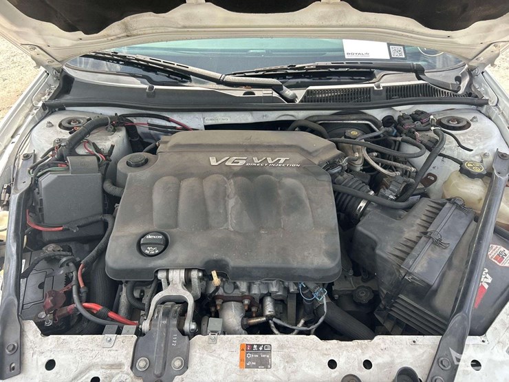 201chevrolet-impala-sedan-image-7