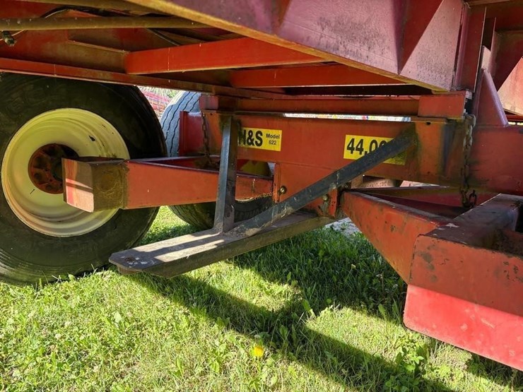 h&s-22'-forage-box-image-8