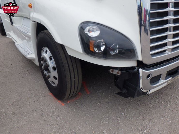 2019-freightliner-cascadia-125-image-4