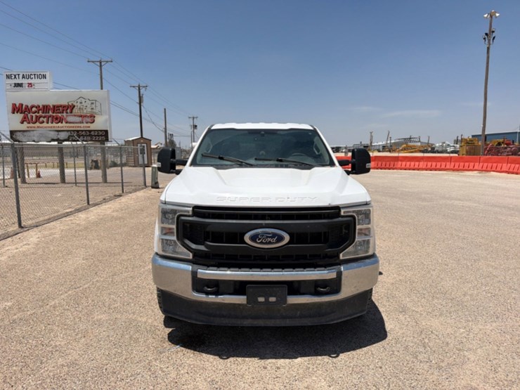 2020-ford-f350-image-2