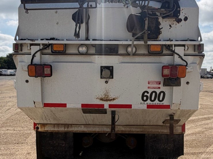 2000-freightliner-fc70-image-6