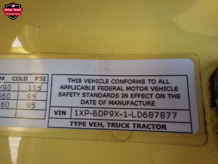 2020-peterbilt-579-image-18