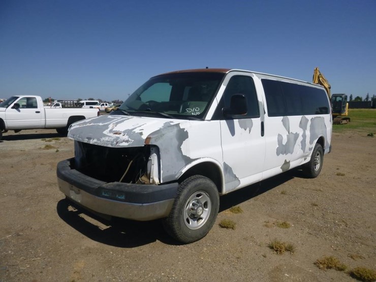 2007-chevrolet-express-g3500-image-2