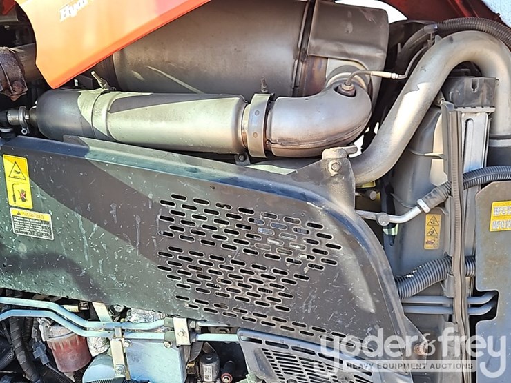 2021-kubota-m5-111-image-17