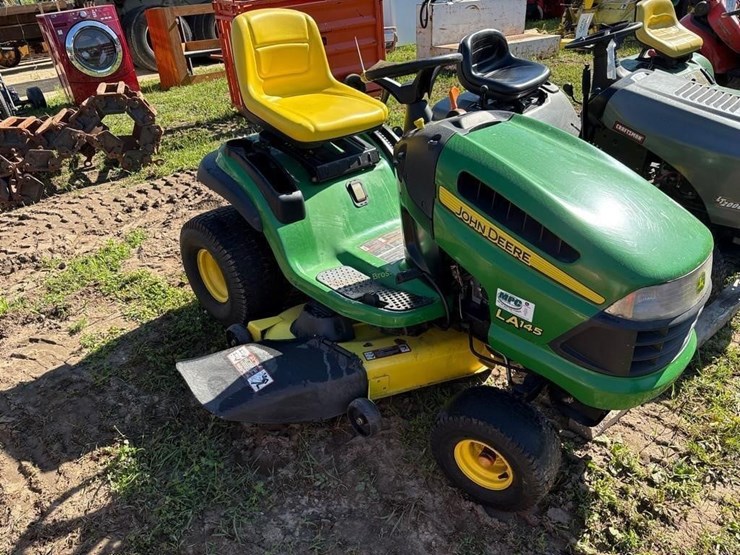 john-deere-la145-image-1
