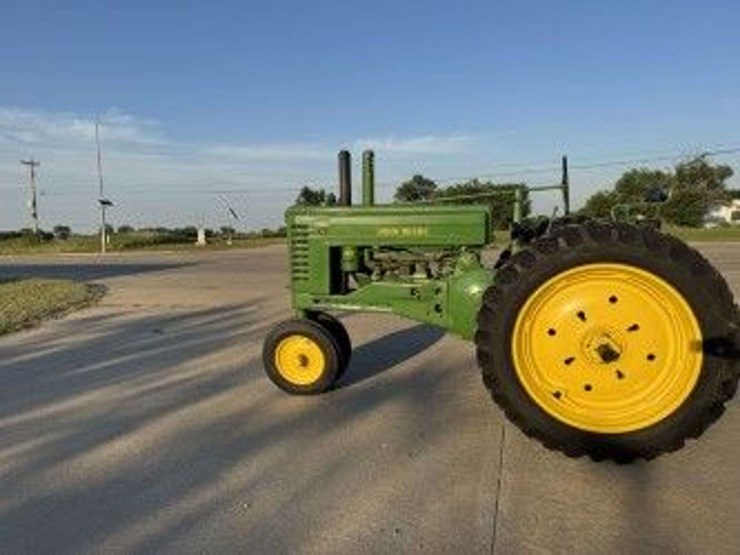 1951-john-deere-a-image-2