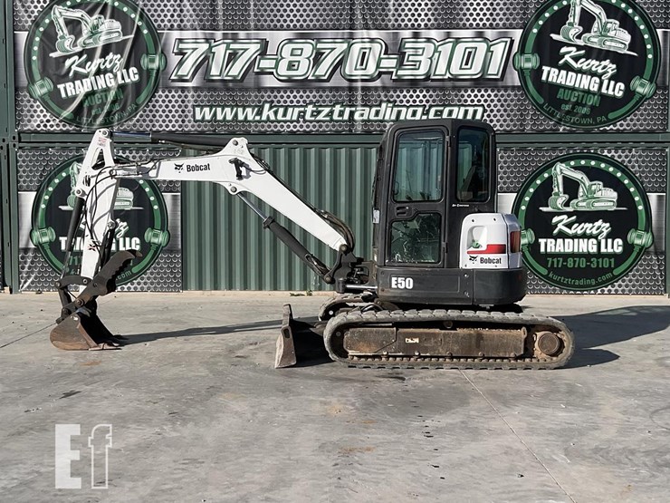 2011-bobcat-e50-image-1