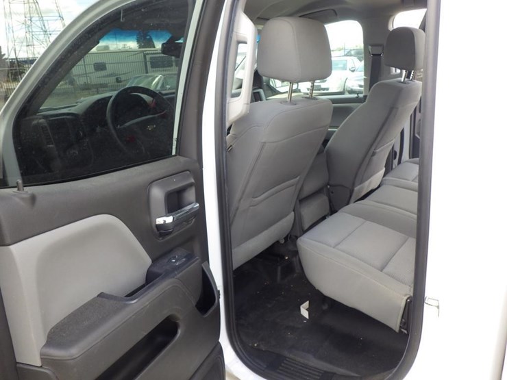 2018-chevrolet-1500-image-7