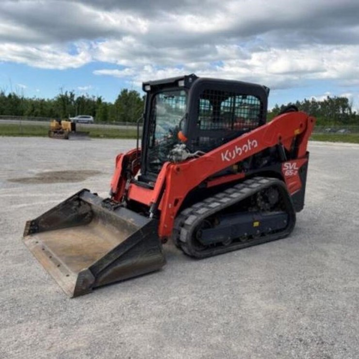 2022 KUBOTA SVL65-2