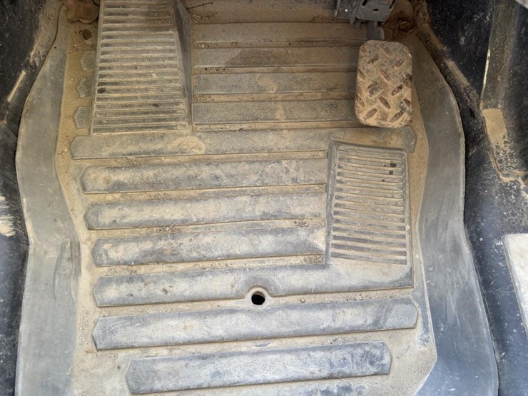 caterpillar-299d2-image-32
