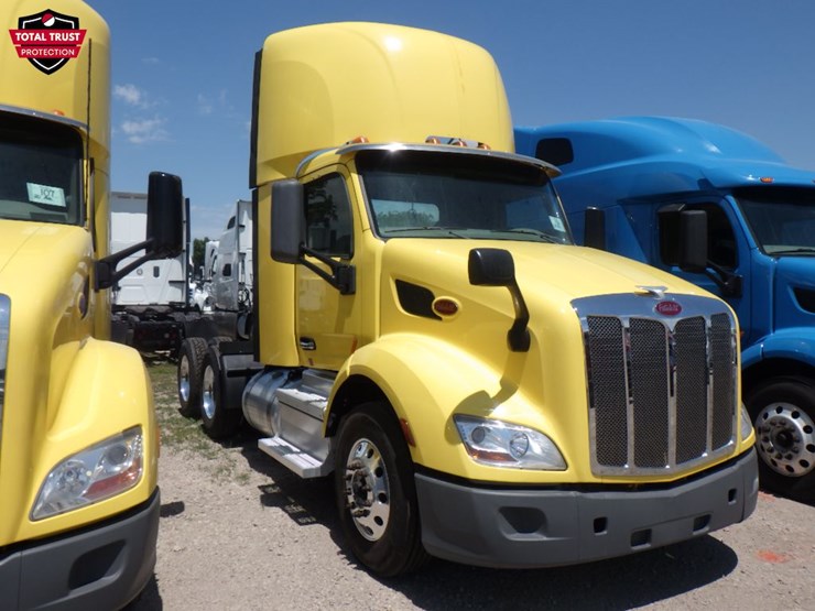 2020-peterbilt-579-image-3