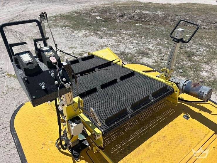 2014-weedoo-170-ebh-pond-skimmer-extractor/bagger/harvester-conveyor-boat-t1301-19ft-s/a-trailer-image-15