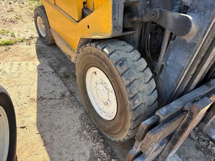 yale-58-lp-forklift-image-4
