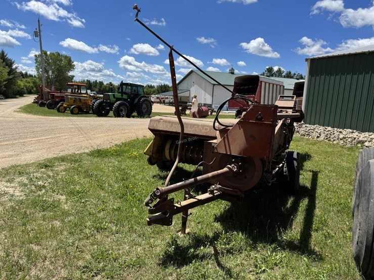 new-holland-273-image-9