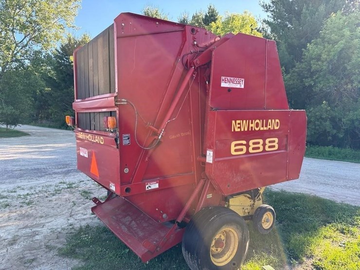 new-holland-688-image-7