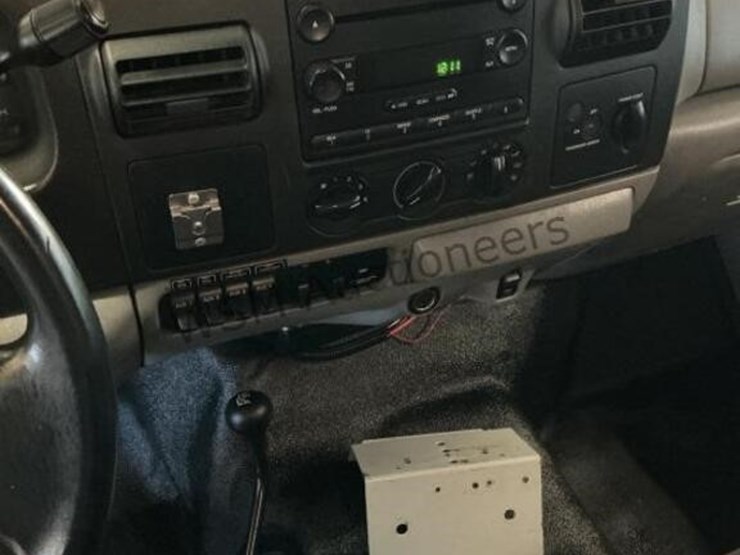2006-ford-f550-image-20