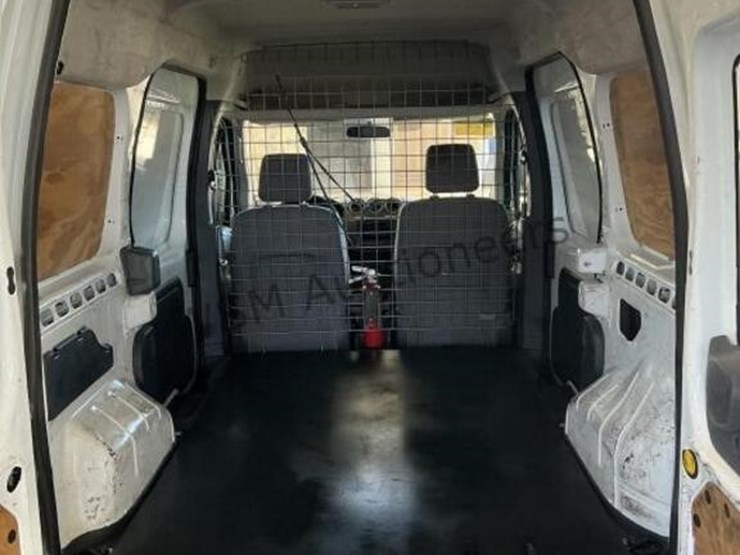 2013-ford-transit-connect-image-10
