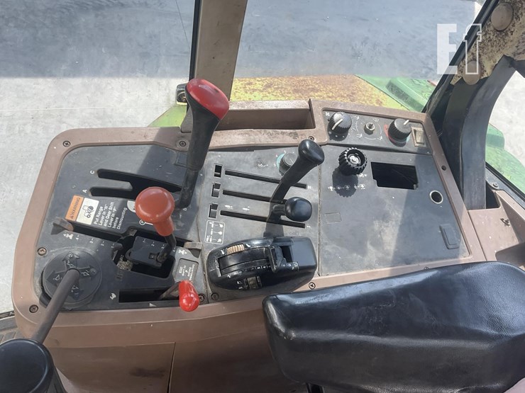 1995-john-deere-7200-image-10