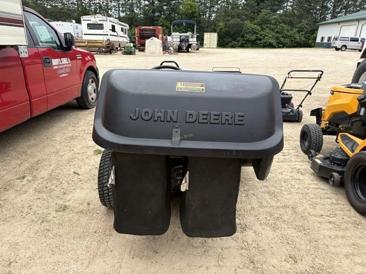 john-deere-x380-image-3