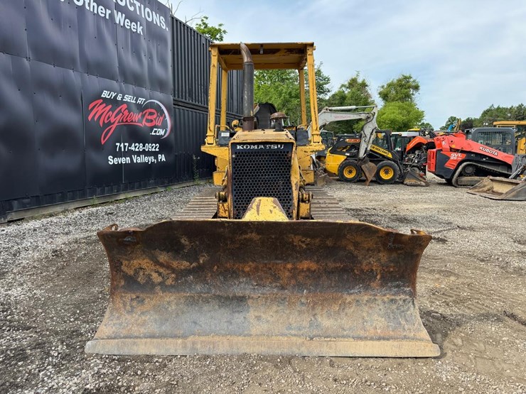komatsu-d37e-2-image-9