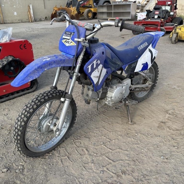 2002 Yamaha Dirt Bike