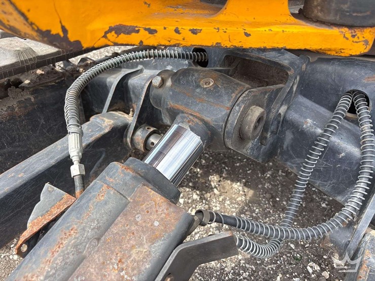 2019-jcb-8029cts-image-17