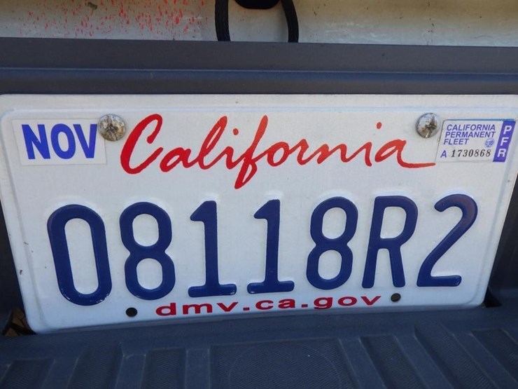 2018-chevrolet-1500-image-17