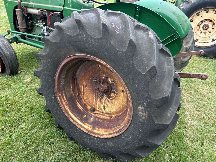 1957-oliver-super-55-image-23