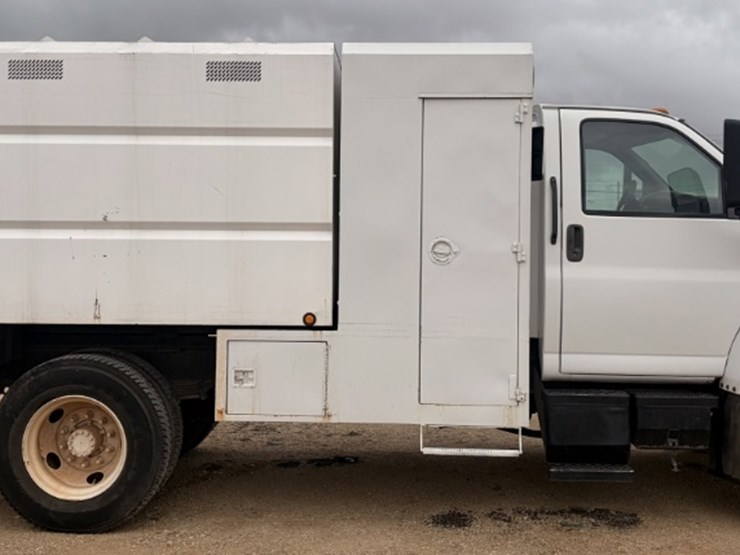 2006-gmc-topkick-c6500-image-2