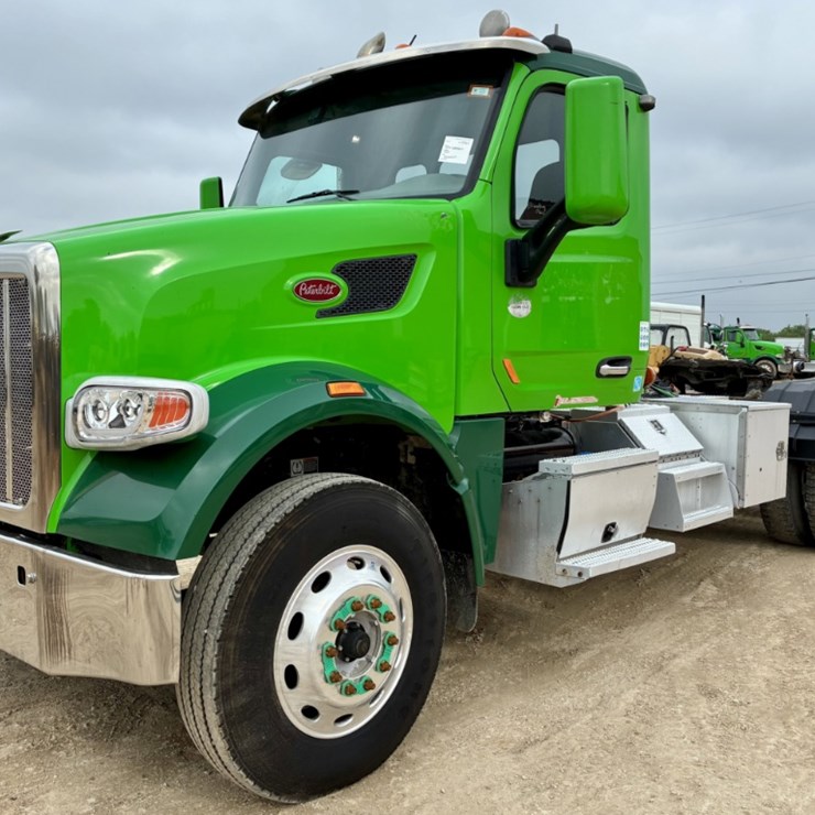 2019 PETERBILT 567
