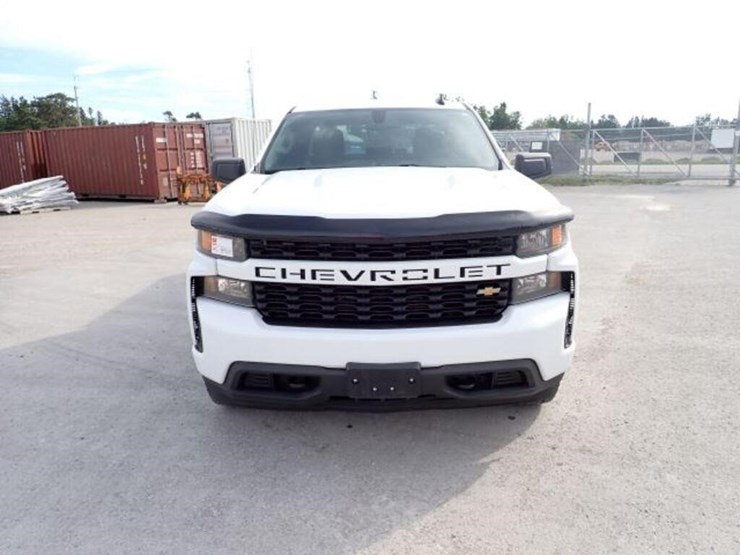 2022-chevrolet-silverado-1500-image-2