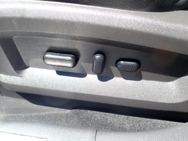 2011-ford-edge-image-12