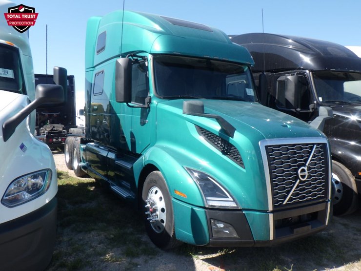 2023-volvo-vnl860-image-3