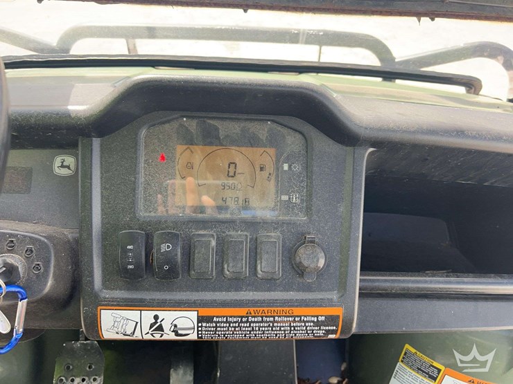 2019-john-deere-gator-image-20