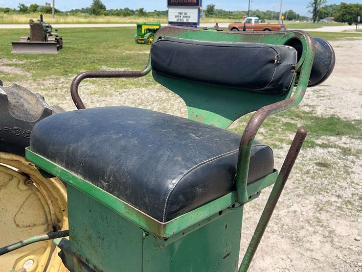 john-deere-60-image-37