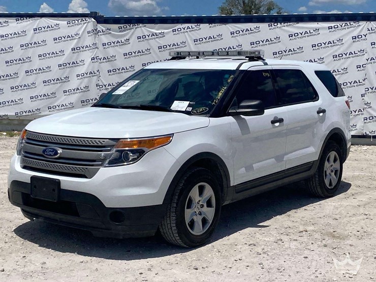 2014-ford-explorer-image-1