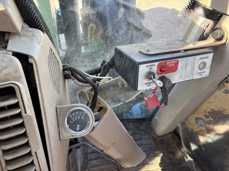 john-deere-6420-image-35