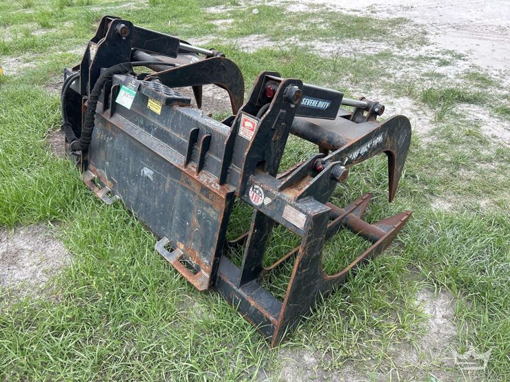 blue-diamond-72in-dual-cylinder-hydraulic-grapple-skid-steer-attachment-image-3