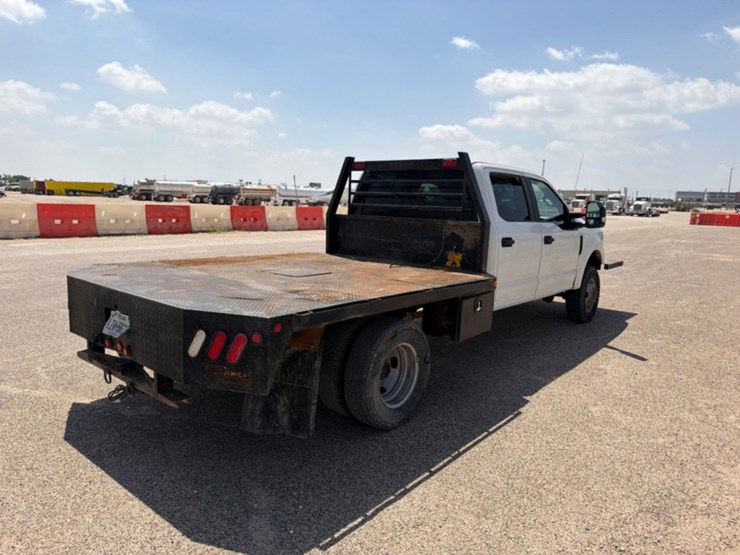 2019-ford-f350-image-5