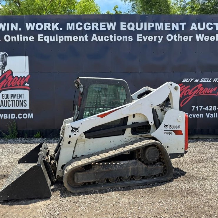 2017 BOBCAT T750