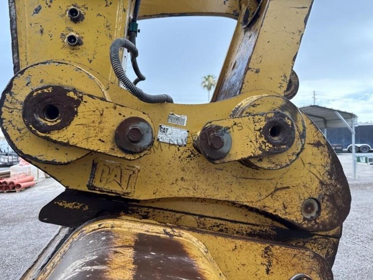 2013-caterpillar-349el-image-32
