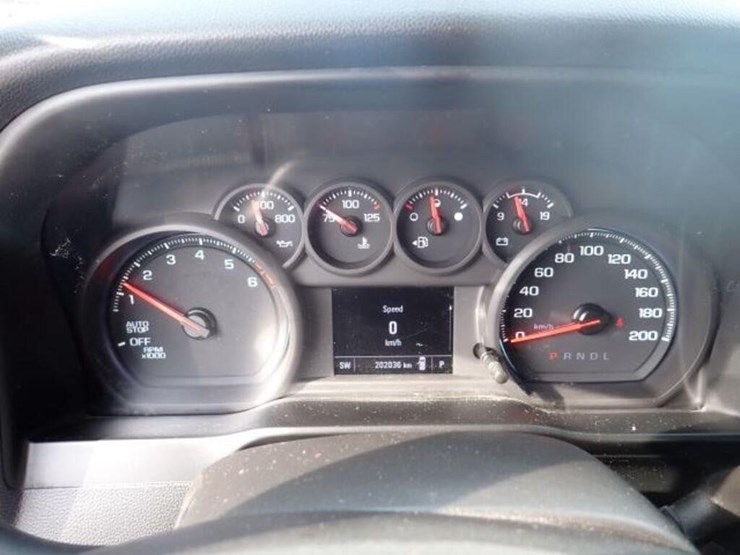 2022-chevrolet-silverado-1500-image-13