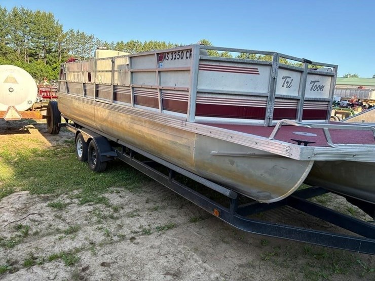 1991-jc-tri-toon-266-pontoon-boat-image-9
