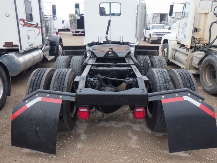 2000-peterbilt-378-image-8