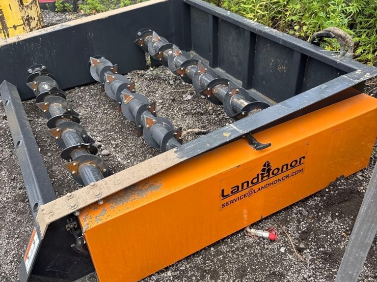 new-landhonor-co-72in-hydraulic-skidloader-round-bale-processor-attachment-image-1