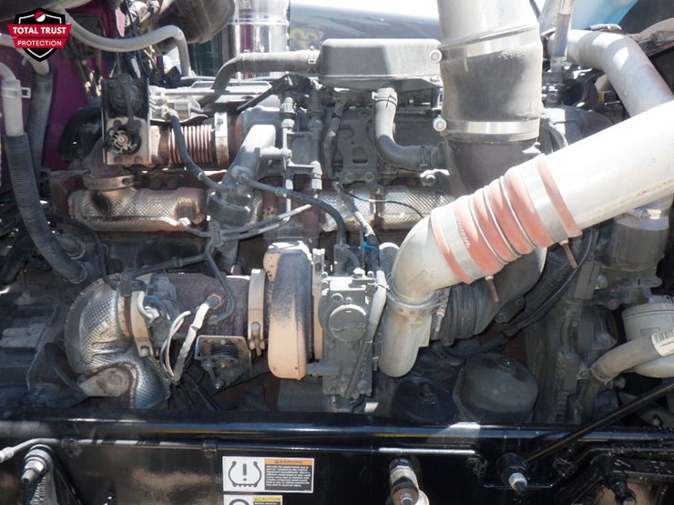 2021-peterbilt-389-image-25