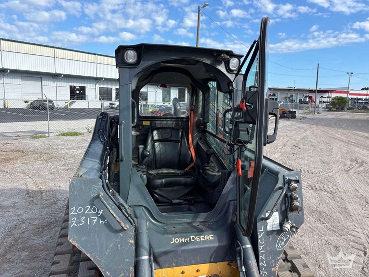 2020-deere-325g-image-19