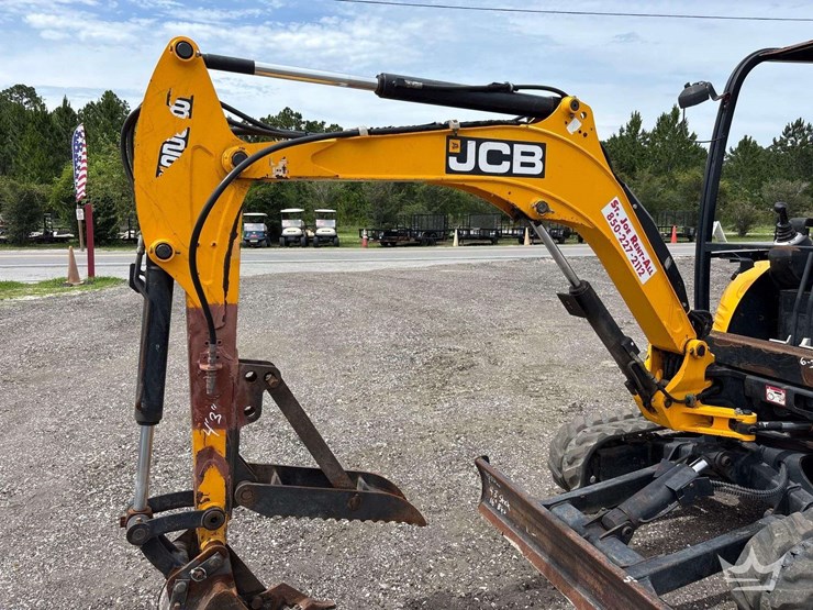2019-jcb-8029cts-image-11