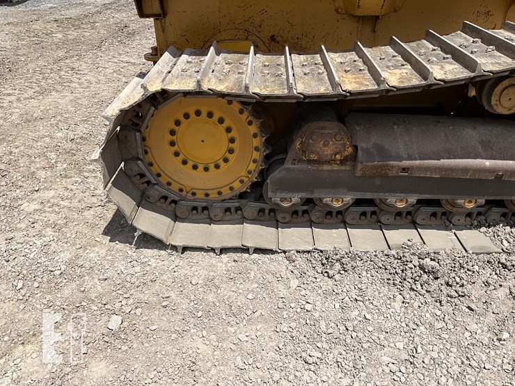 2004-deere-700h-image-10